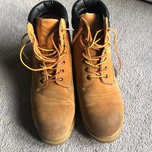 Levis Boys Work Boots Size 9
